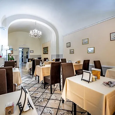Minerva Szálloda 3*