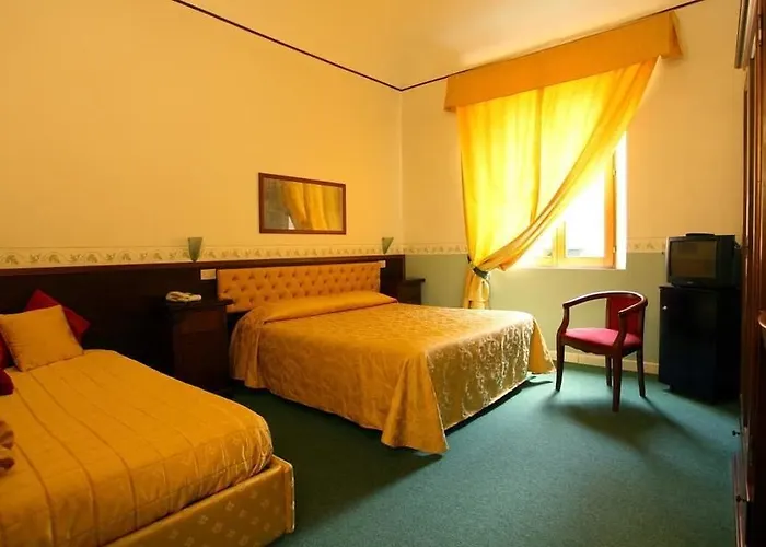 Minerva Hotel 3*