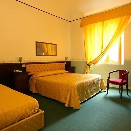 Minerva Hotel 3*