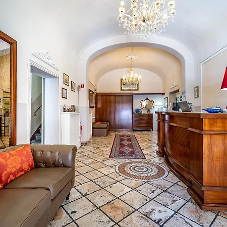 Minerva Hotel 3*